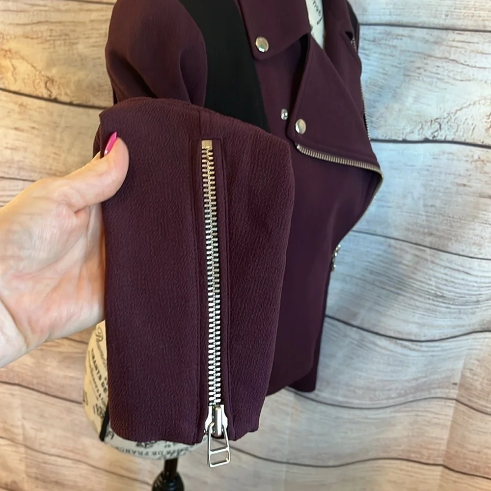 Wilfred Aritzia Montesson Moto Jacket Blazer Zipper Details Size 2 Crepe Wine